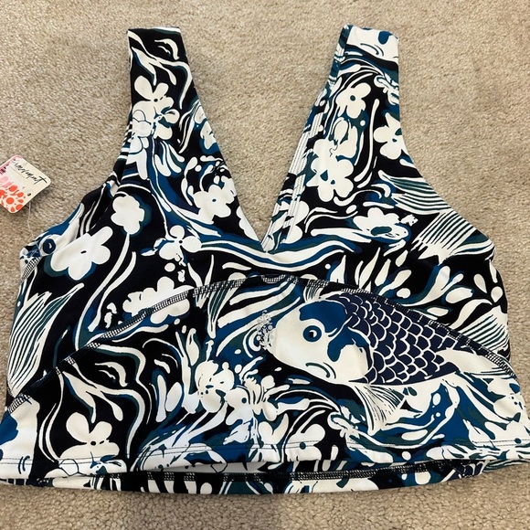 FREE PEOPLE Never Better Printed Crop top in Blue Koi Fish XS NWT - Picture 3 of 3